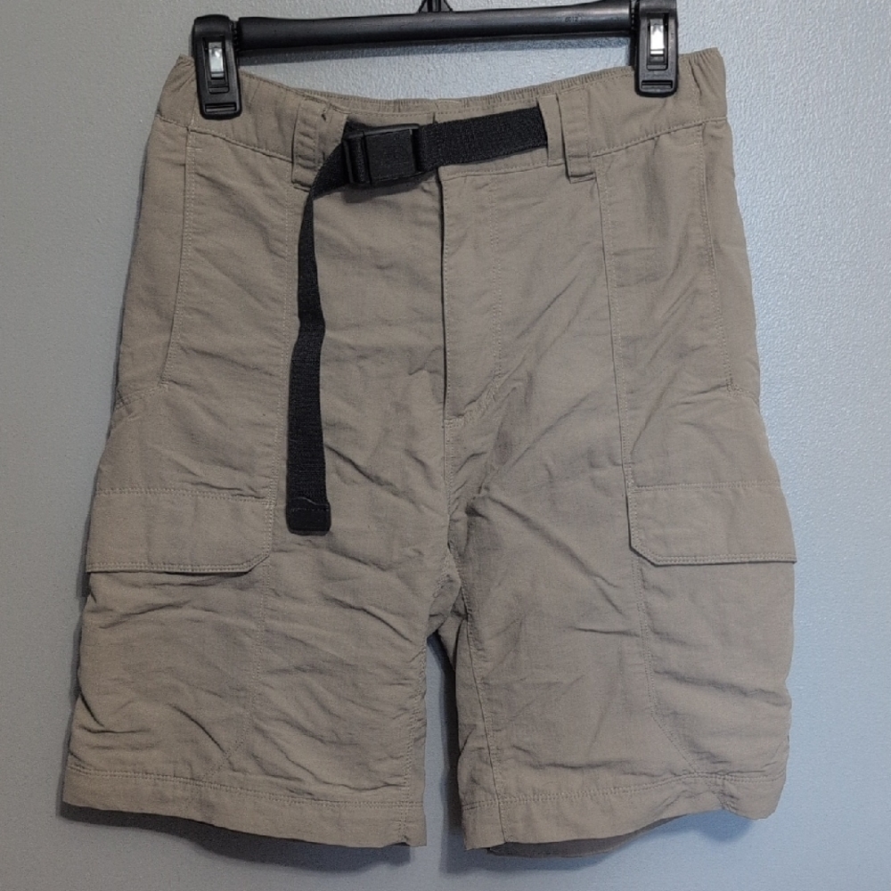 SPRING The North Face Men's Beige Cargo Shorts with Black Strap